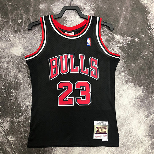 Chicago Bulls Michael Jordan 1997/98 Black Jersey By Mitchell & Ness