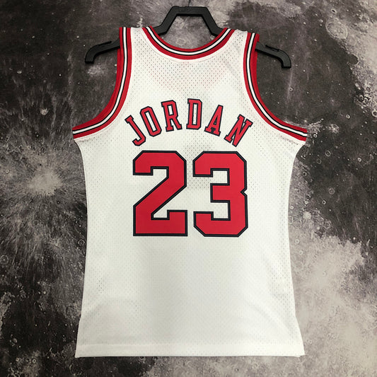 Chicago Bulls Michael Jordan 1997/98 White Jersey By Mitchell & Ness