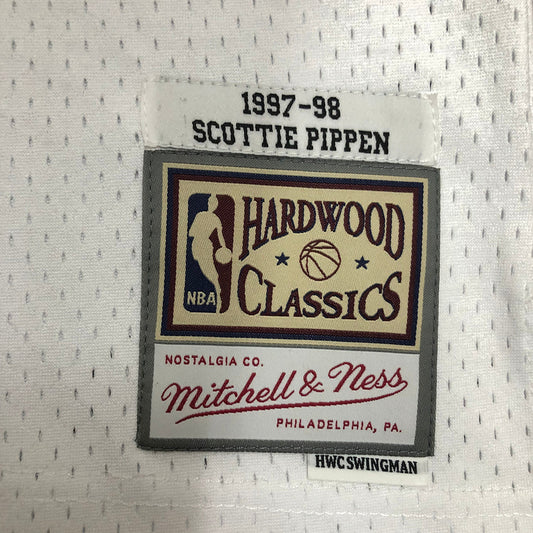 Chicago Bulls Scottie Pippen 1997/98 White Jersey By Mitchell & Ness