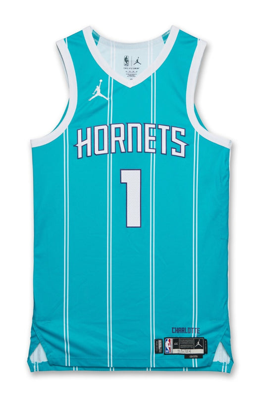 Charlotte Hornets Icon Jersey 2025/26